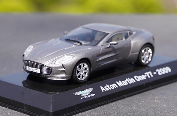 2009 Aston Martin One-77 Diecast Car Model 1:43 Scale